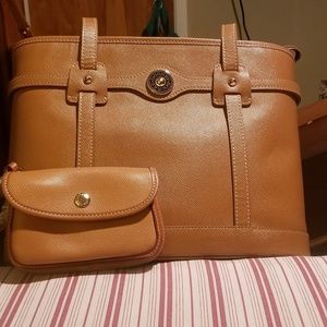 Dooney Bourke Tote Purse and Wallet